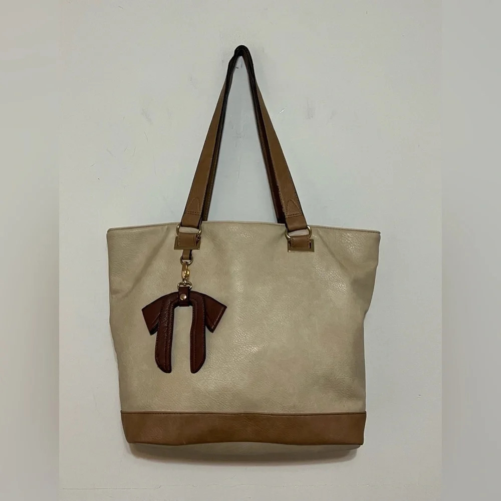 LaTique Ellis Bowtique Shoulder Bag Purse - Picture 2 of 13